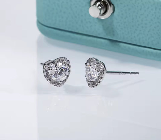 1CT Moissanite Love Heart Silver Stud Earrings
