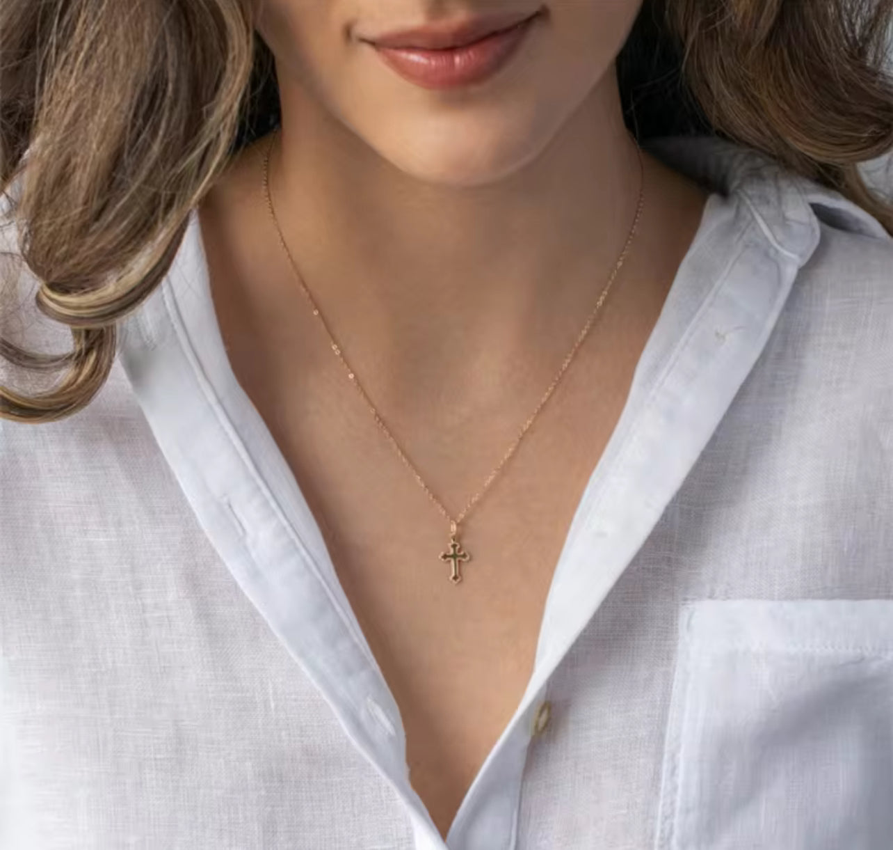 14K Gold Cross Pendant Womens Necklace