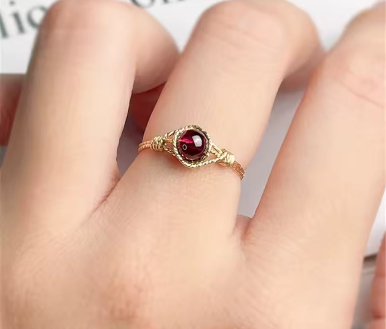 14K Gold Natural Garnet Vintage Ring