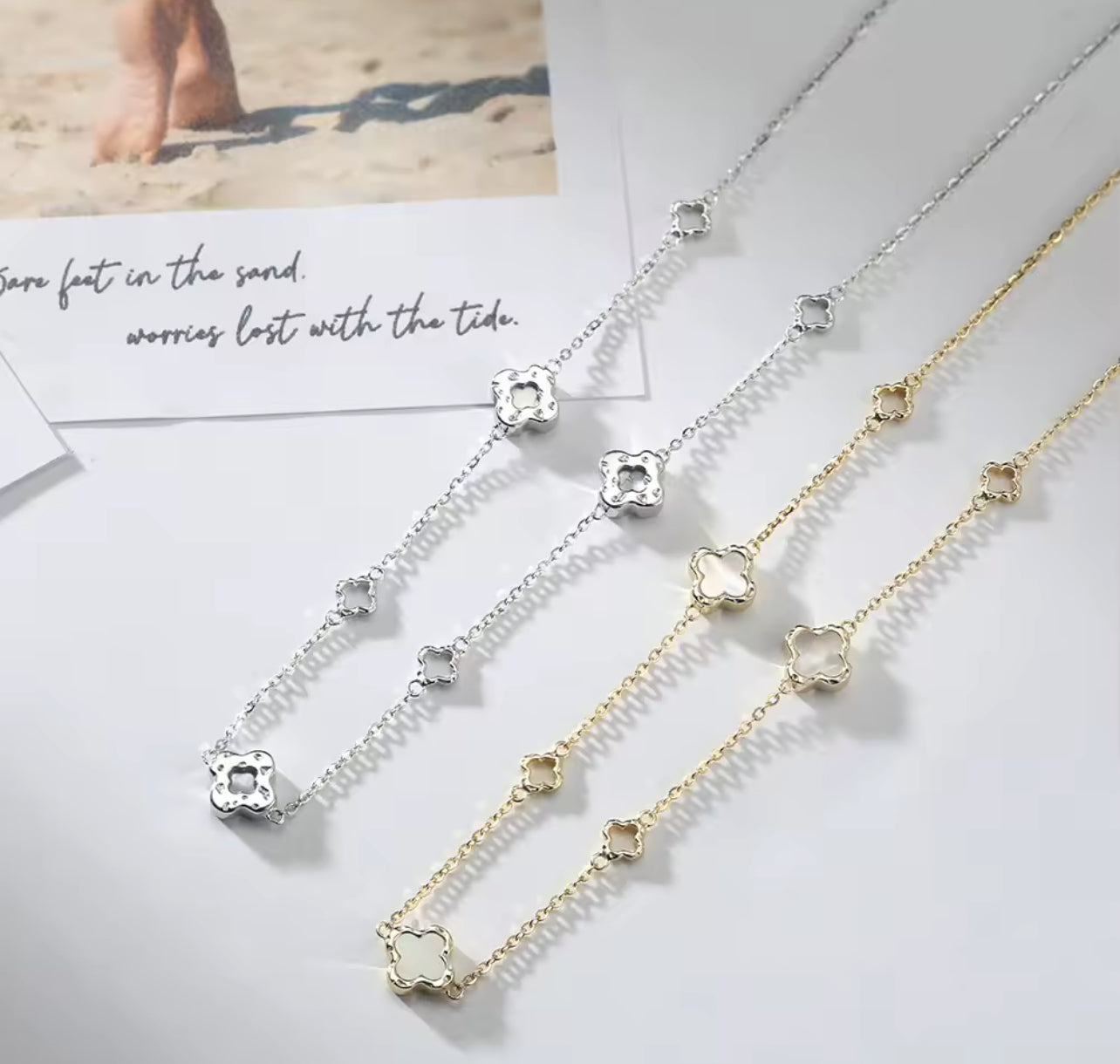 Clover Design Silver / Gold Womens Necklace