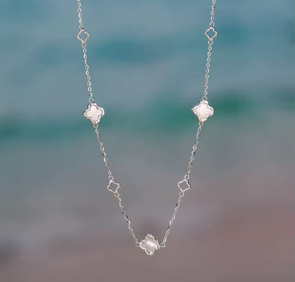 Clover Design Silver / Gold Womens Necklace
