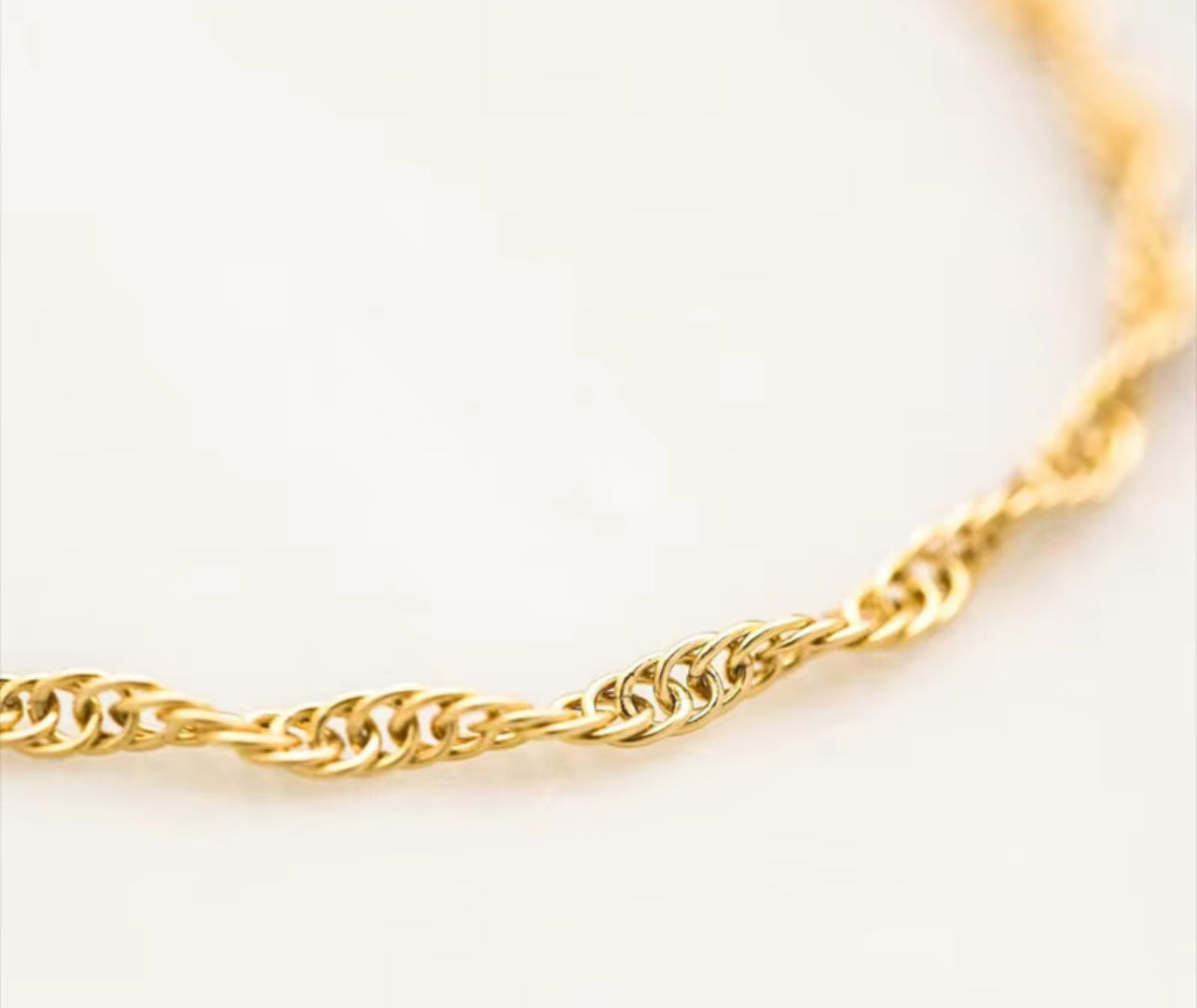 14K Gold Filled Minimal Twist Chain Bracelet