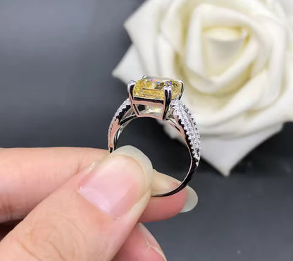 18K White Gold Cushion Cut Yellow Diamond Ring